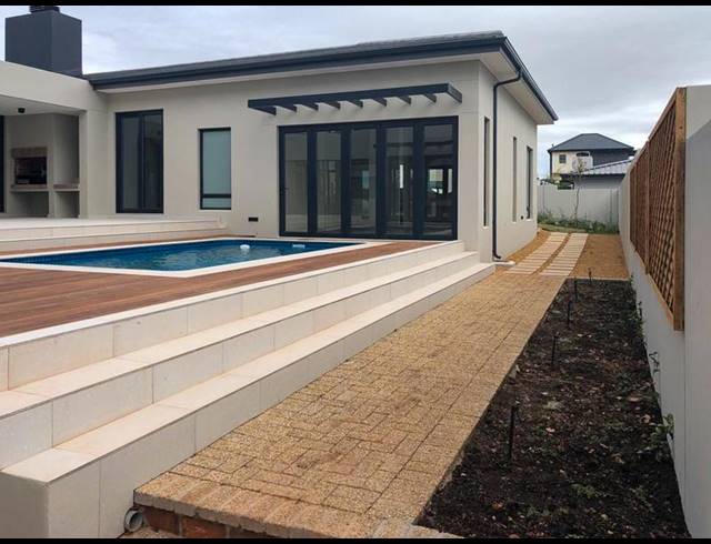 4 BEDROOM HOUSE FOR SALE IN CLARA ANNA FONTEIN